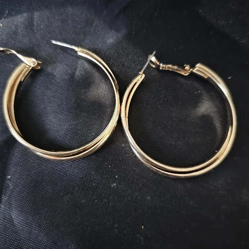 Earrings set of 4 pairs gold tone - Picture 7 of 8